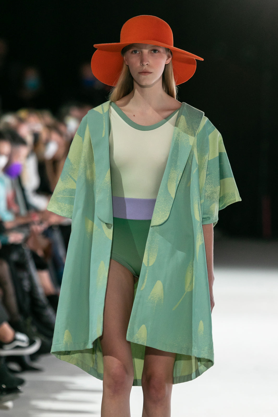 ORANGE CLOUD OVERSIZED