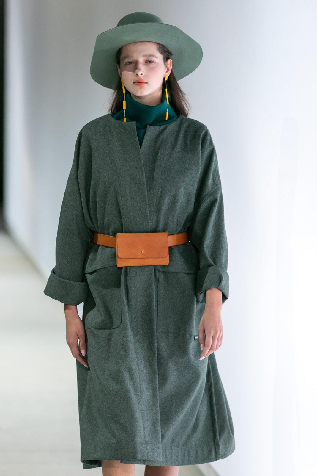 GREEN RAINDROP ASYMMETRIC